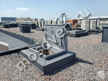 Металлический люк на крышу дома Л-118 - купить от производителя Мосдвери Металлический люк на крышу дома Л-118